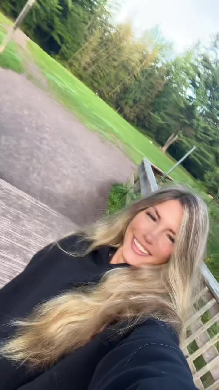 @cryssleb_