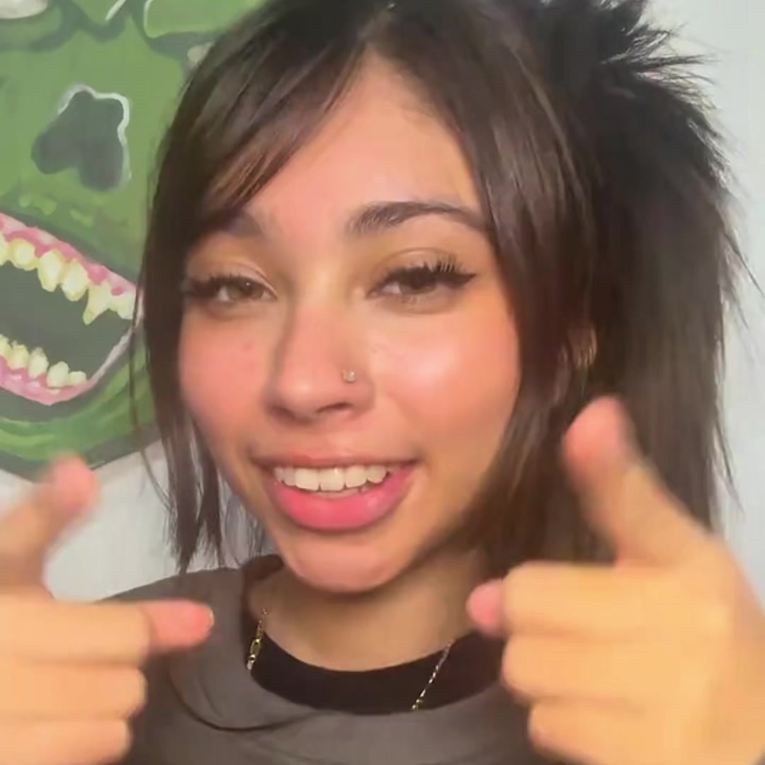 @𝚋𝚘𝚖𝚋