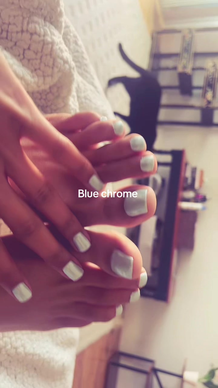 @Azelia