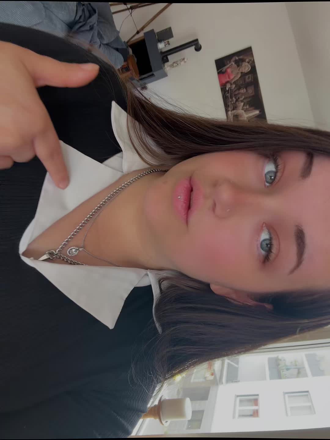 @Seline