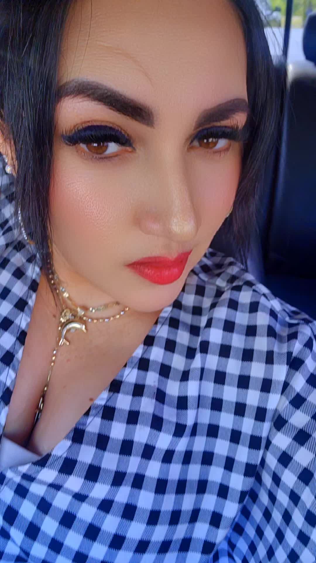 @anita valle