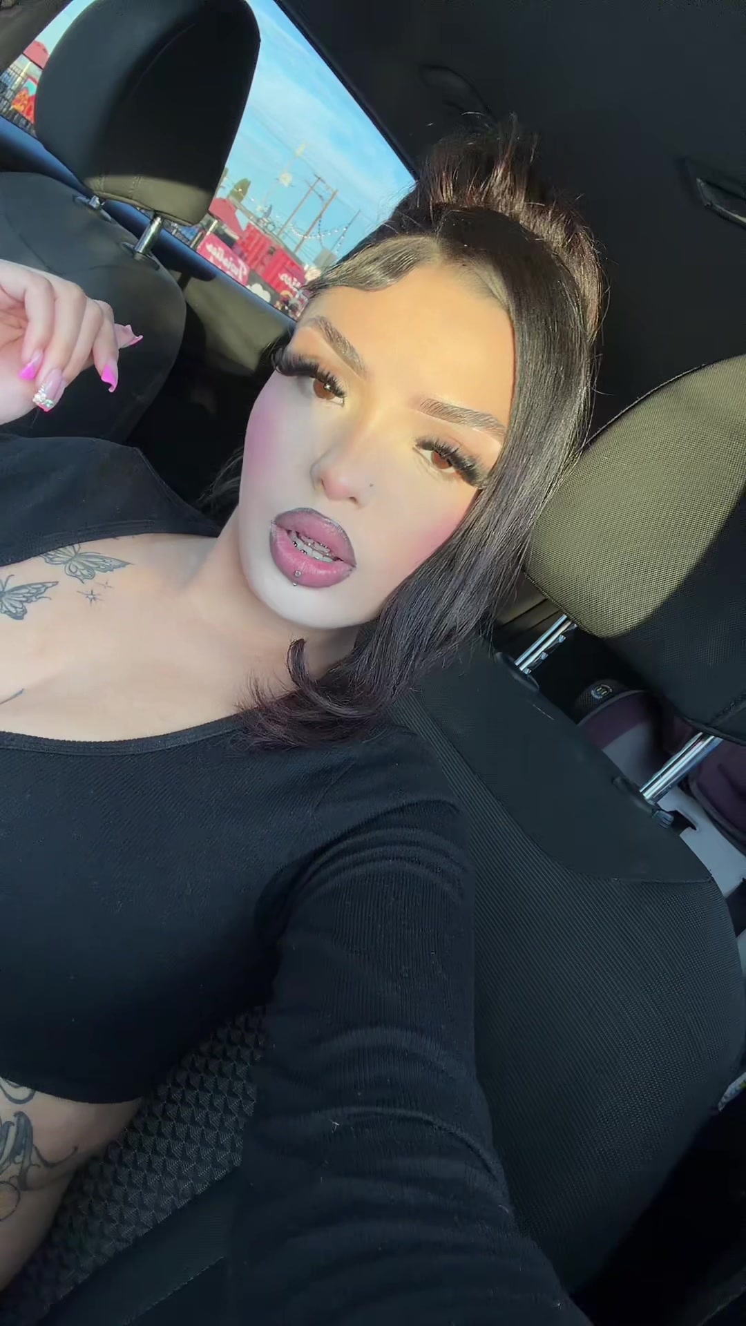 @Arii