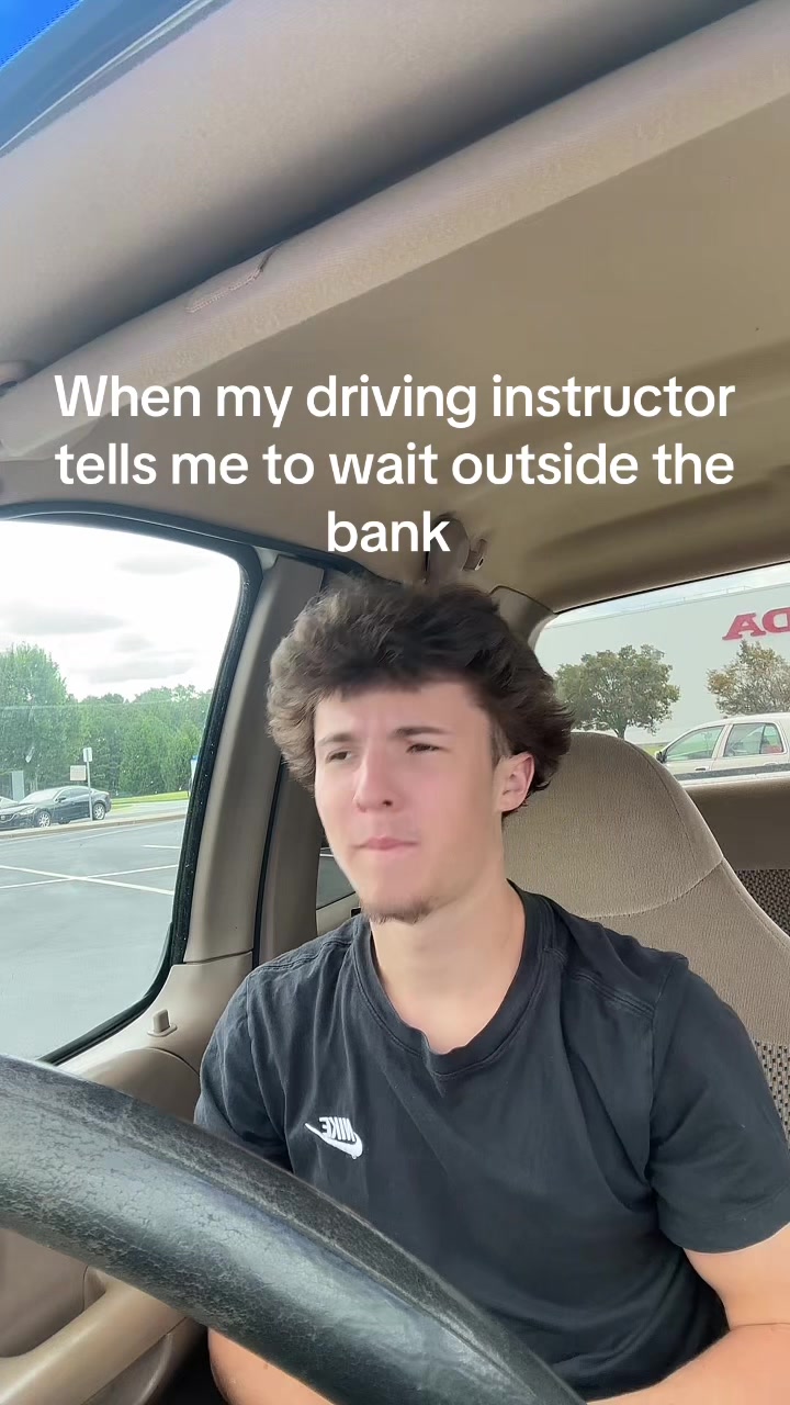 @🦈