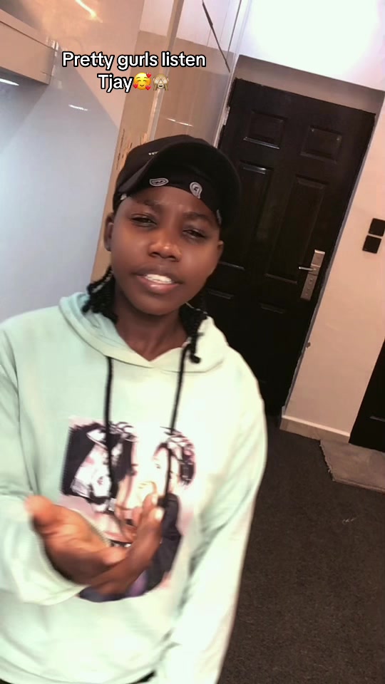 @Ashanti⁷🧃🌍