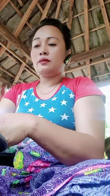 @🩷:Erni gemoy:🩷