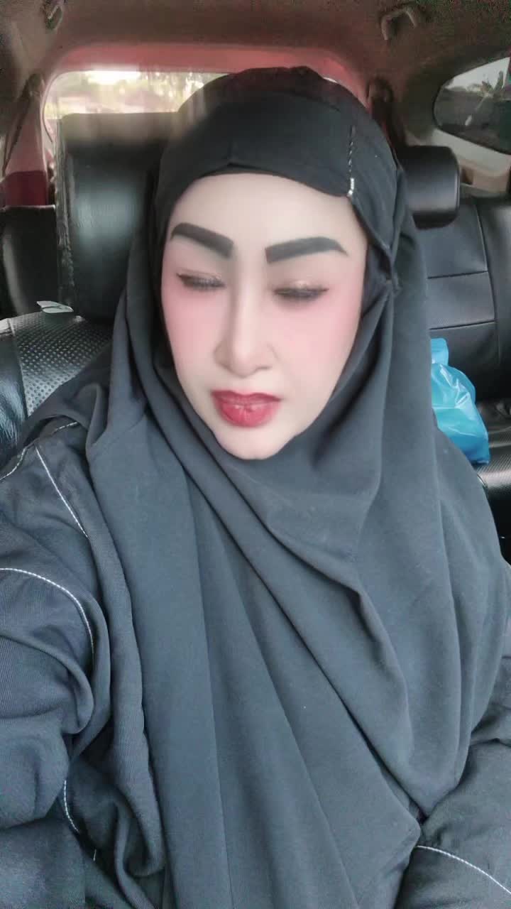 @yanie