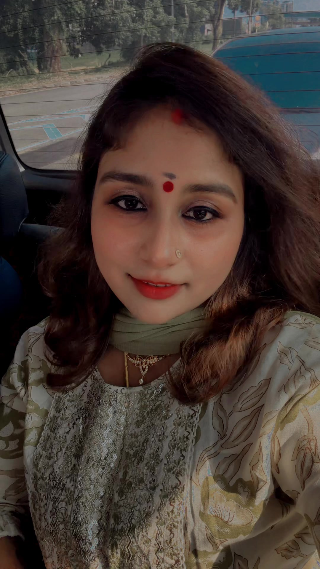 @THARSHAINY🧿