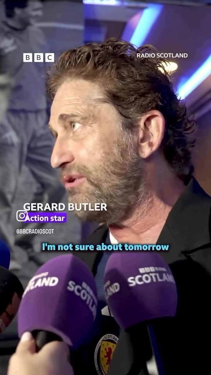 @Real Gerard Butler