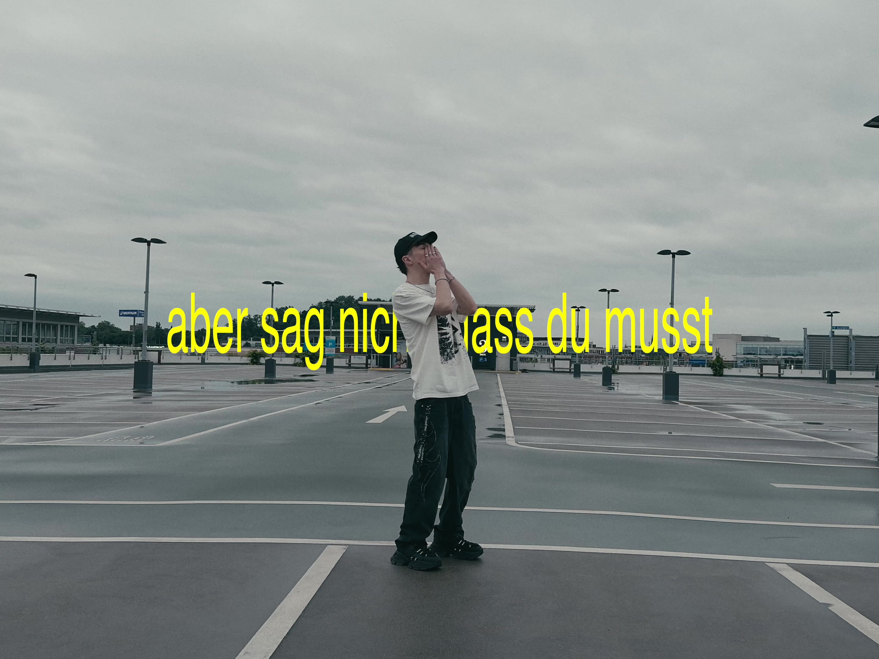 @♱