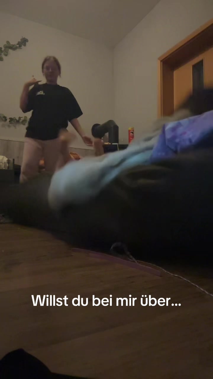 @…✨👀