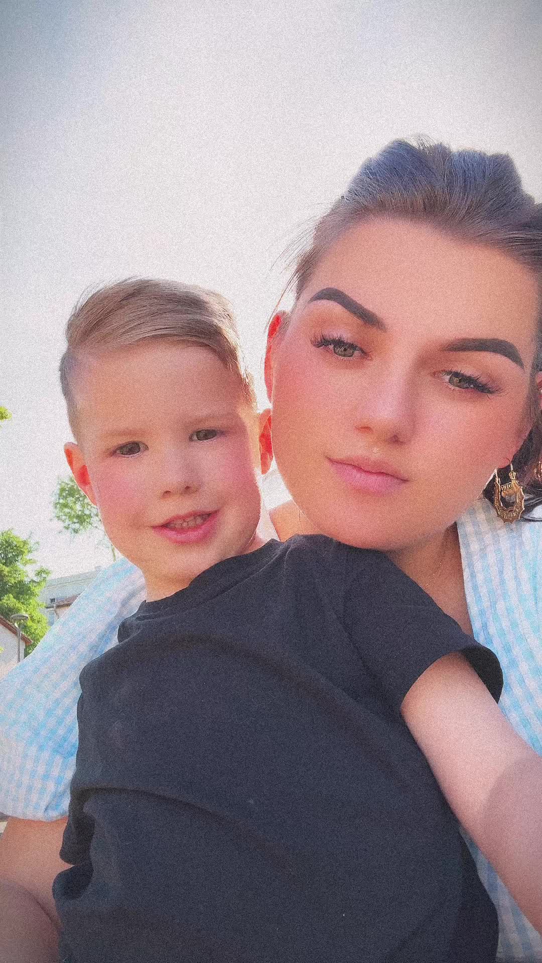 @𝓁ℴ𝓁𝒶🥥🌺