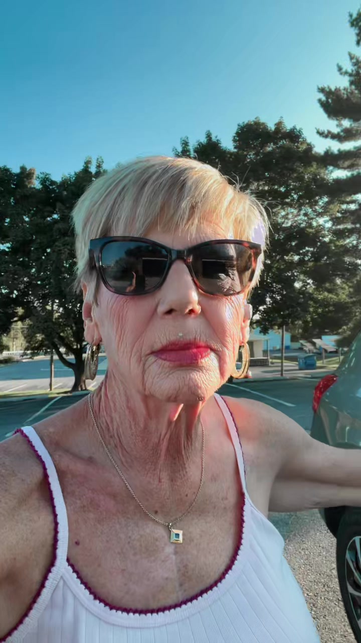 @Sandi White