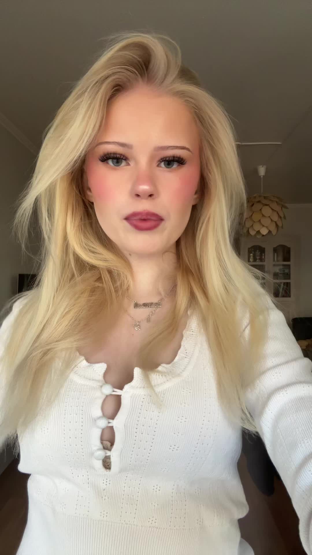 @elina