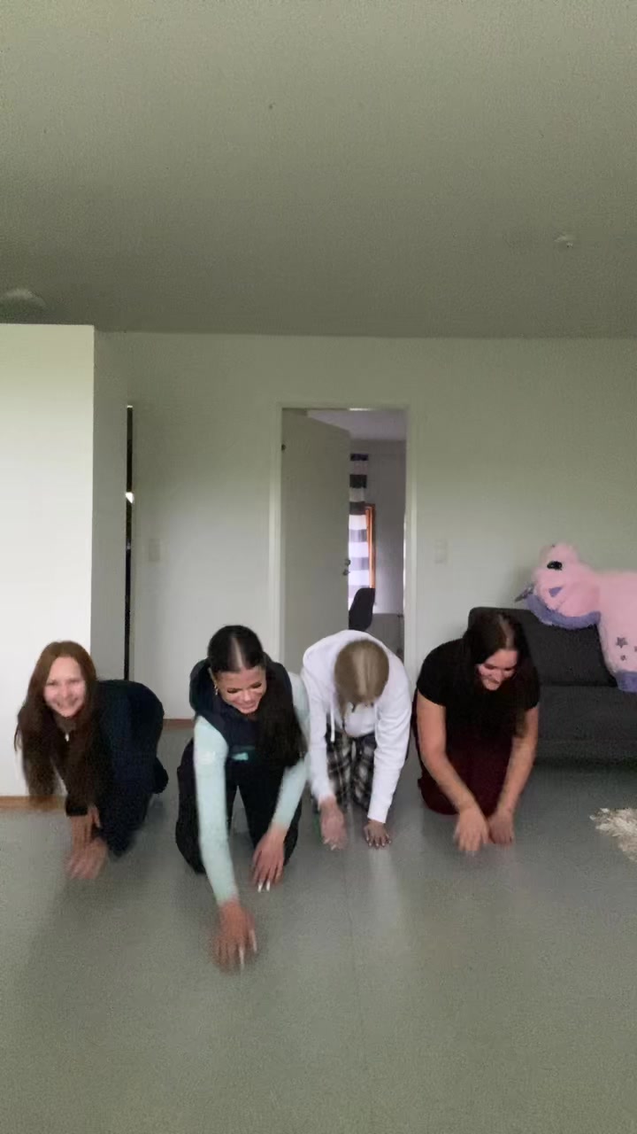 @lauraainomystinen