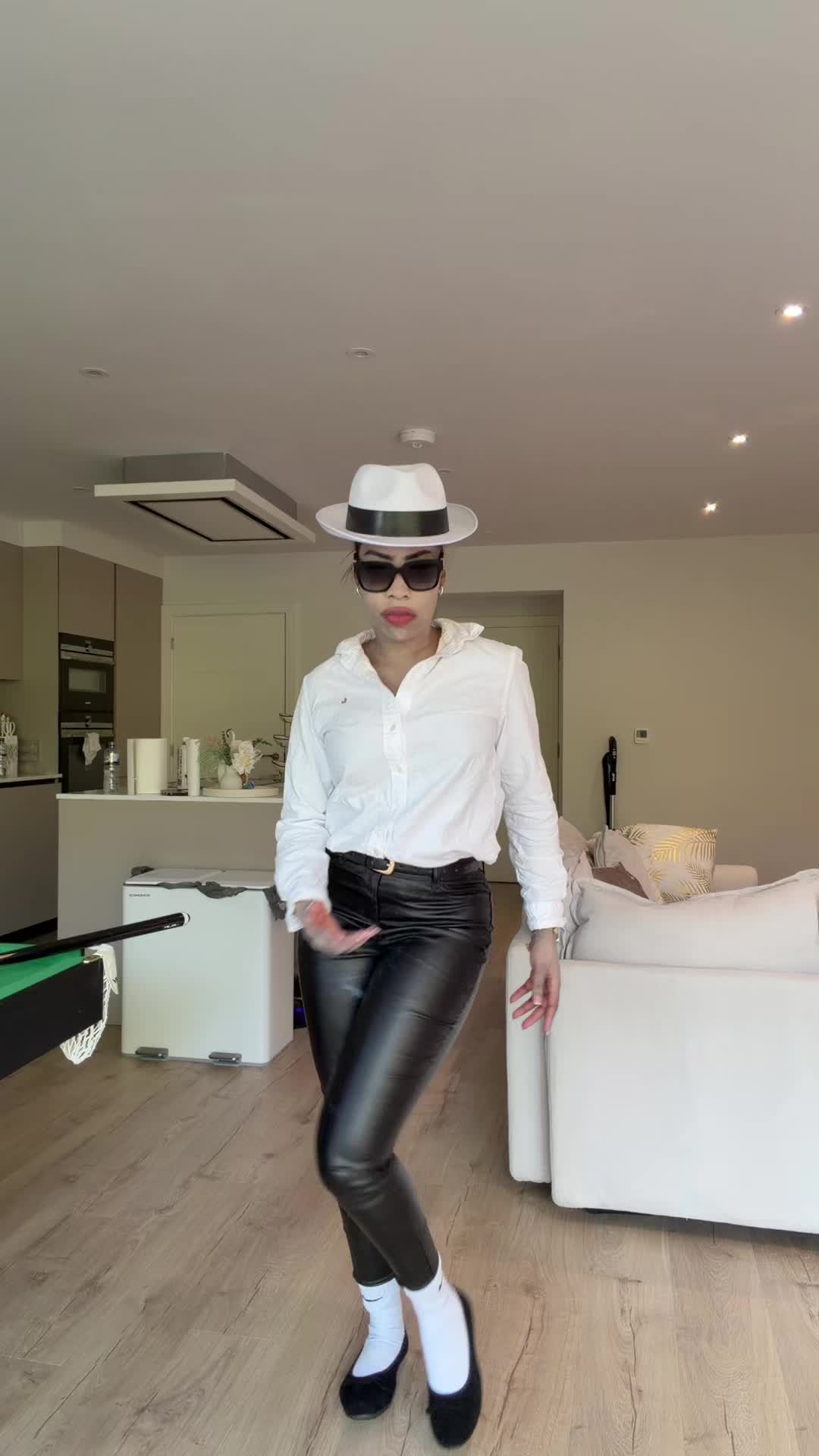 @𝐑𝐄𝐆𝐄𝐍𝐀🍸🐆