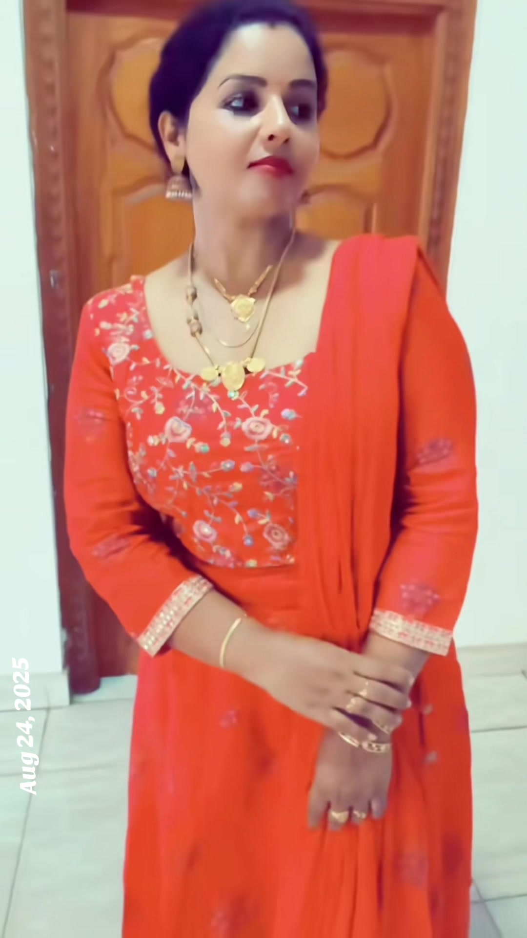 @Tharshi Priya