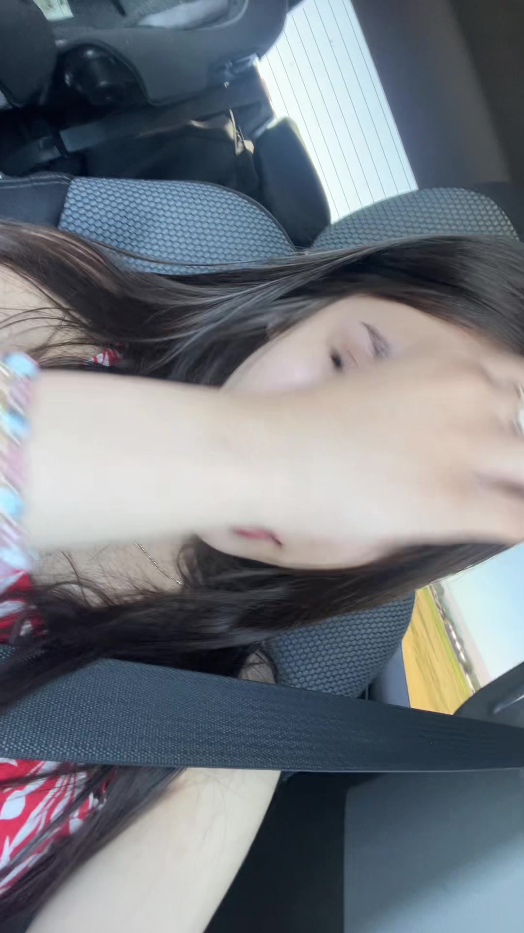 @jezebelle