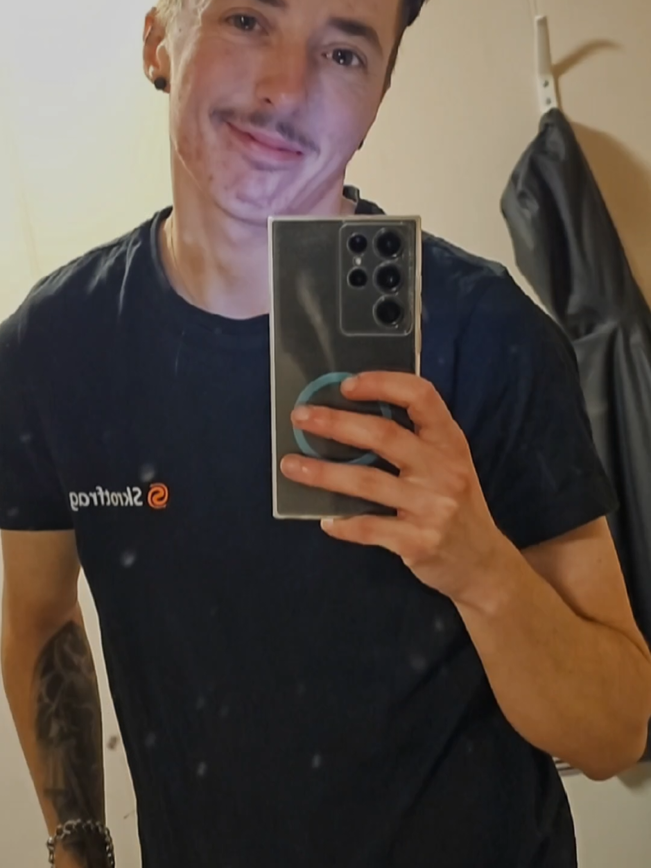 @𝗦𝗔𝗠𝗠𝗜𝗘