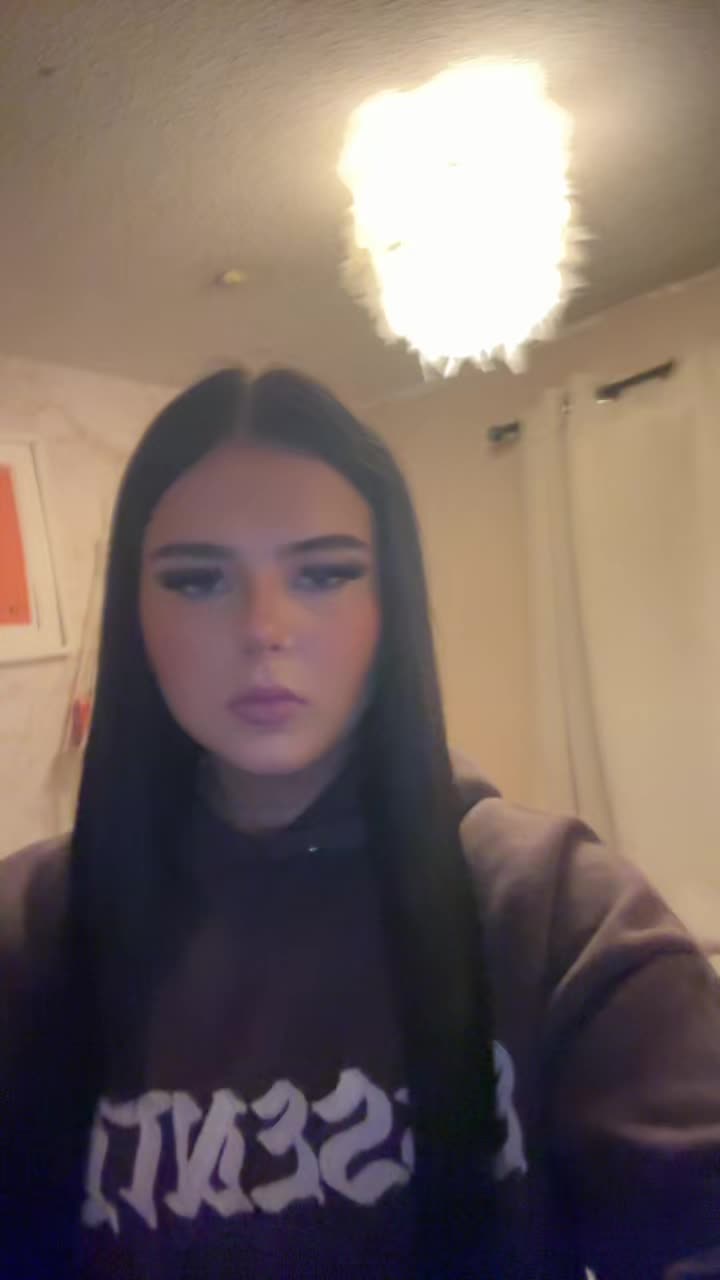 @Liv.priv