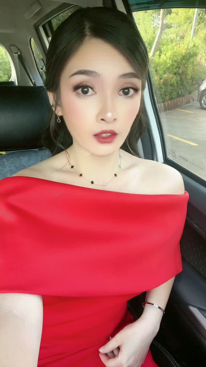 @Maria Yenny