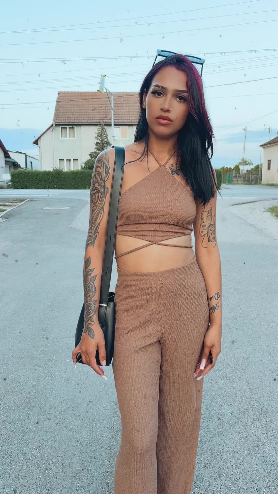 @Elyasa_Anastasia