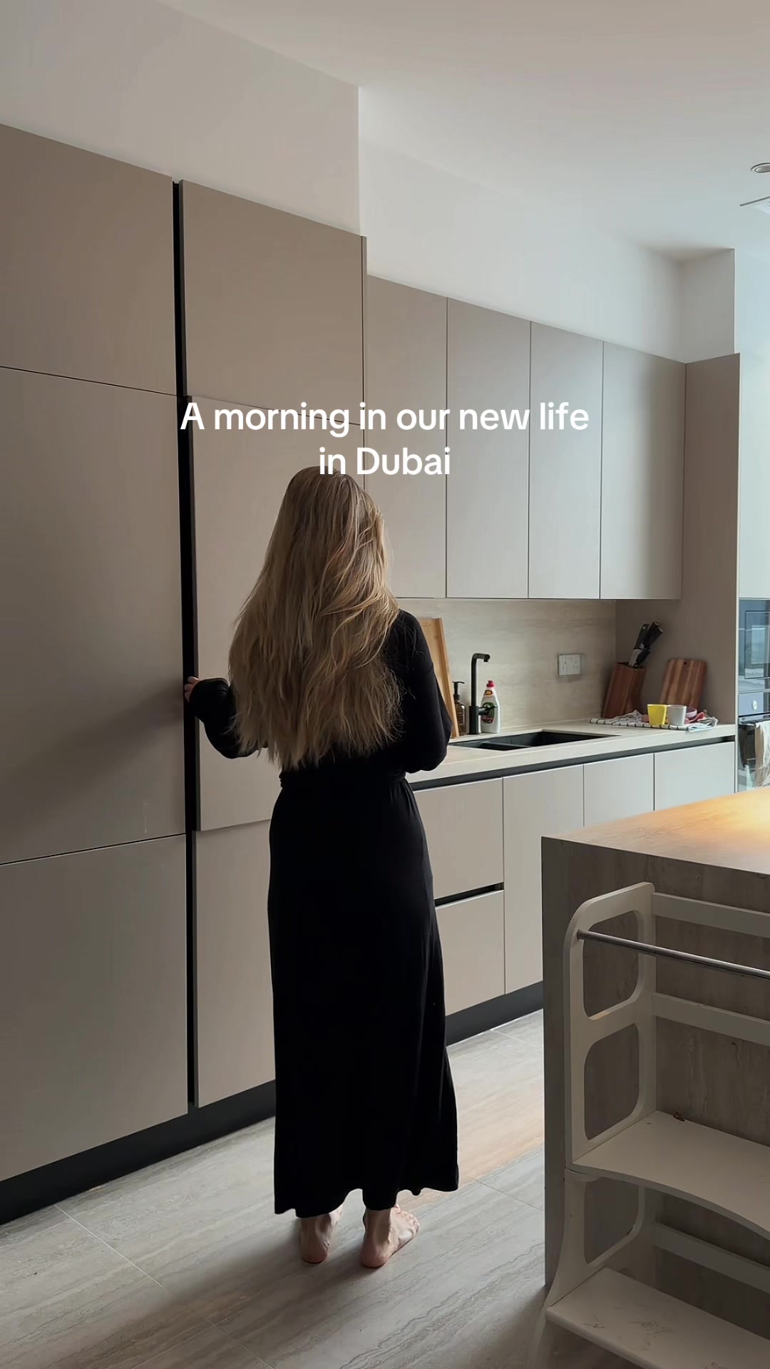 @Nea | Mom in Dubai