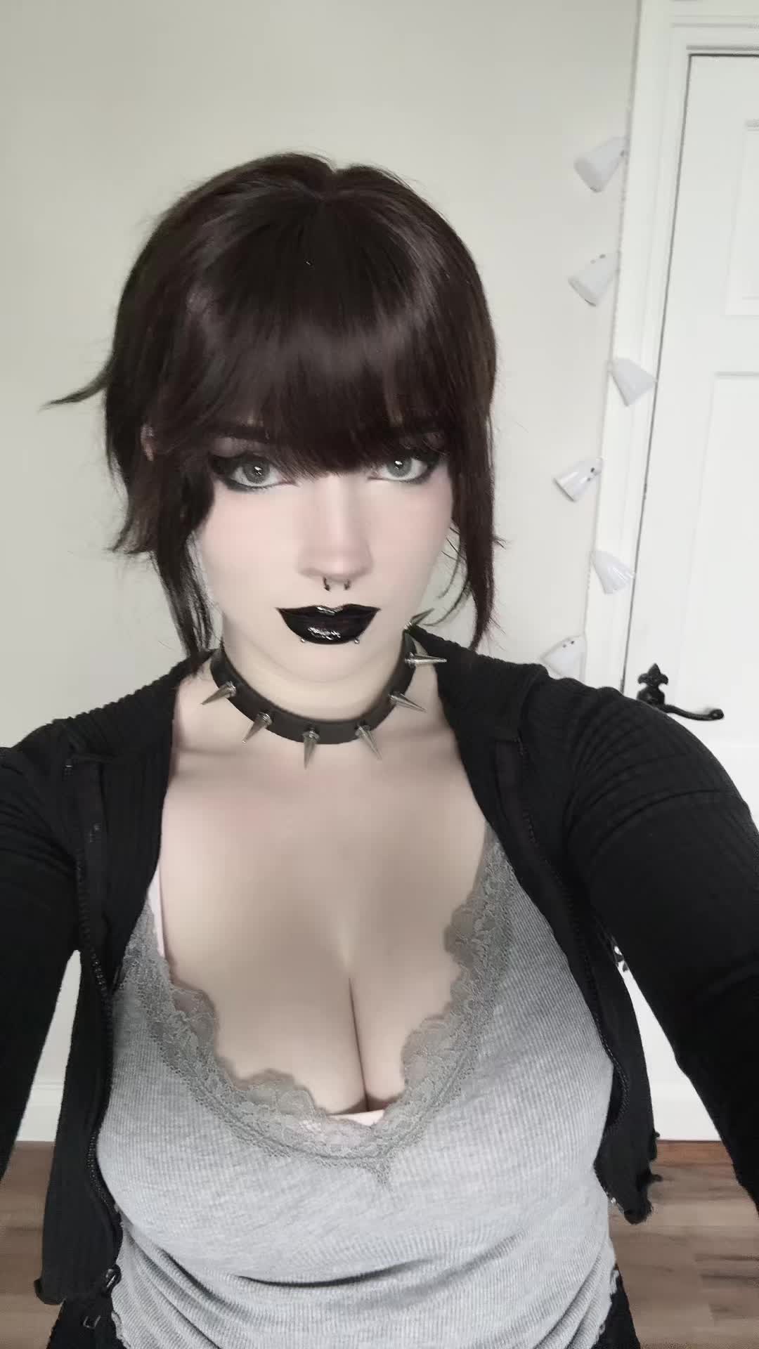 @Cutiegothxo
