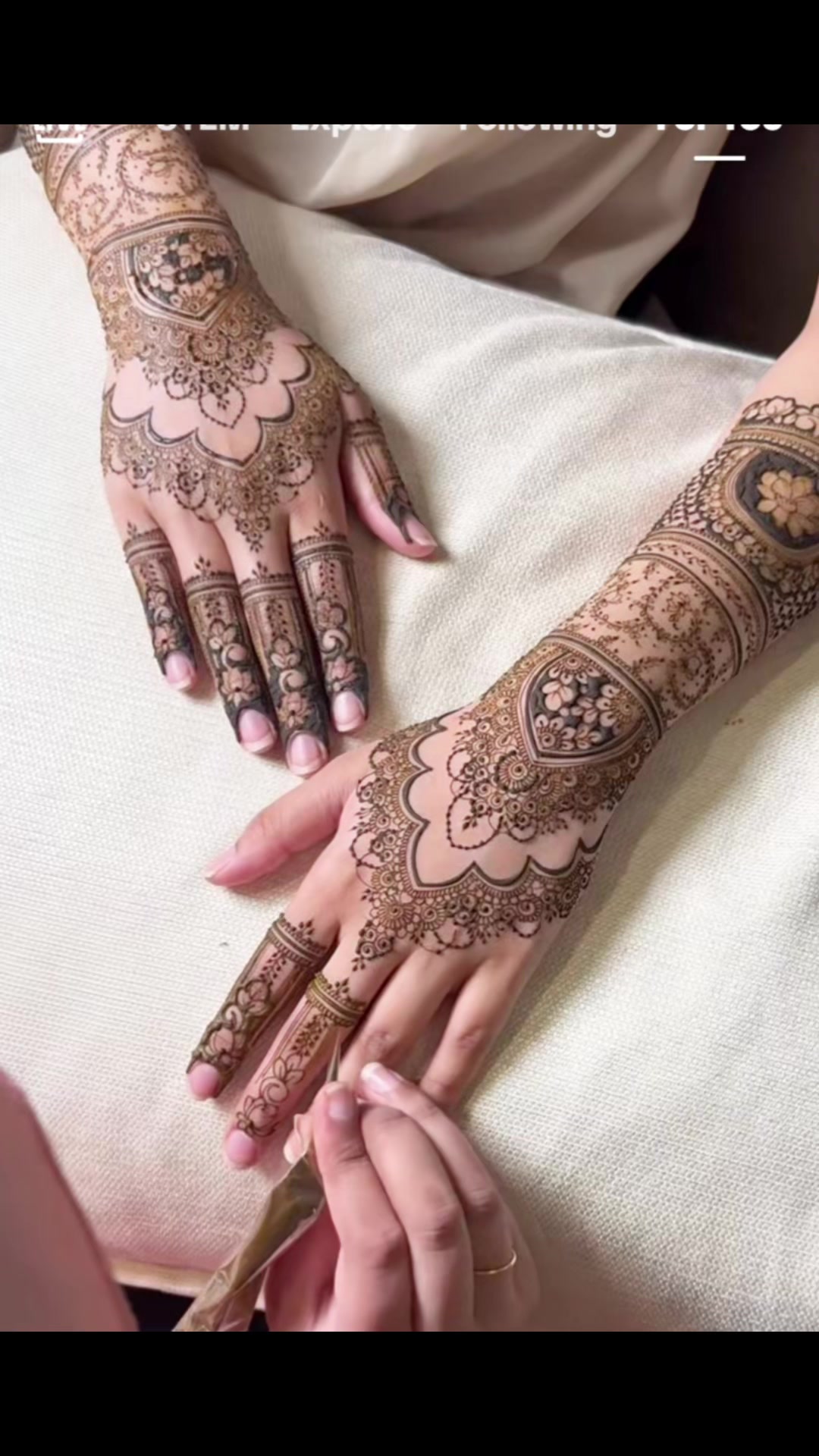 @Henna by &R