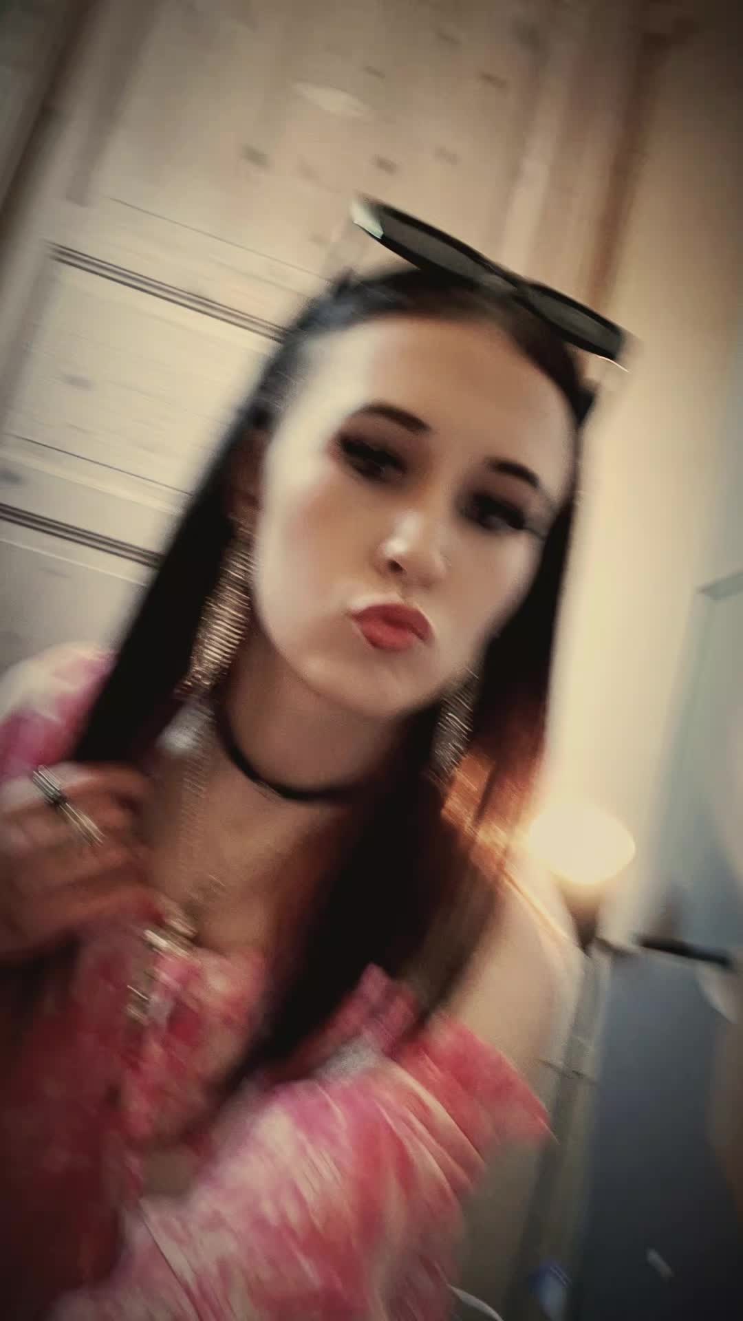 @♥️ℳ𝒾𝒸𝒽ℯ𝓁𝓁ℯ♥️