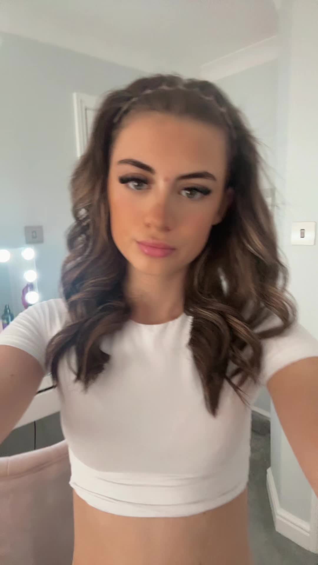 @𝐬𝐡𝐚𝐧𝐢𝐲𝐚🤍