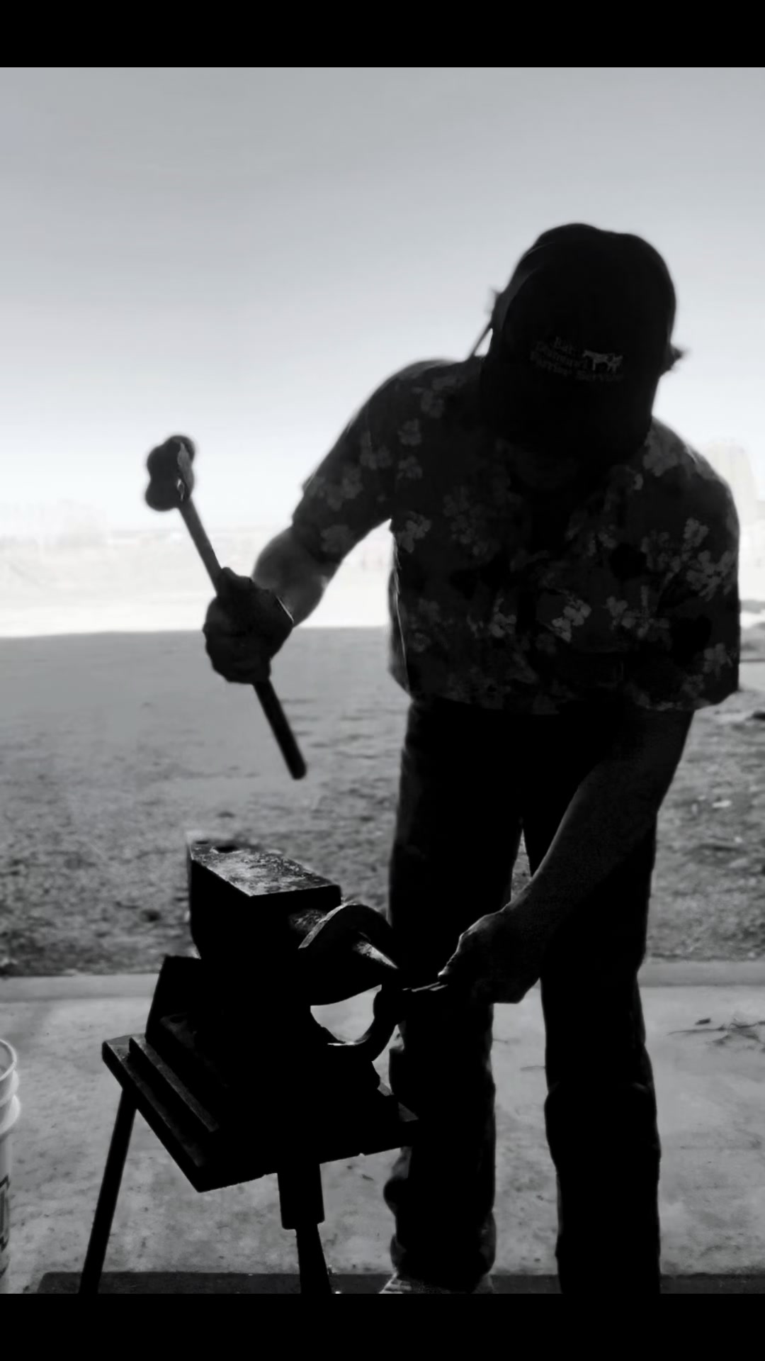 @bar_diamond_farrier