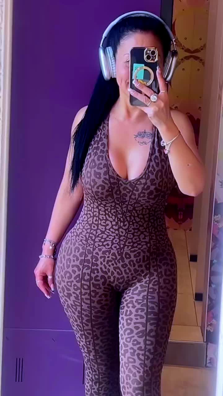 @JUANITA L'MANABA