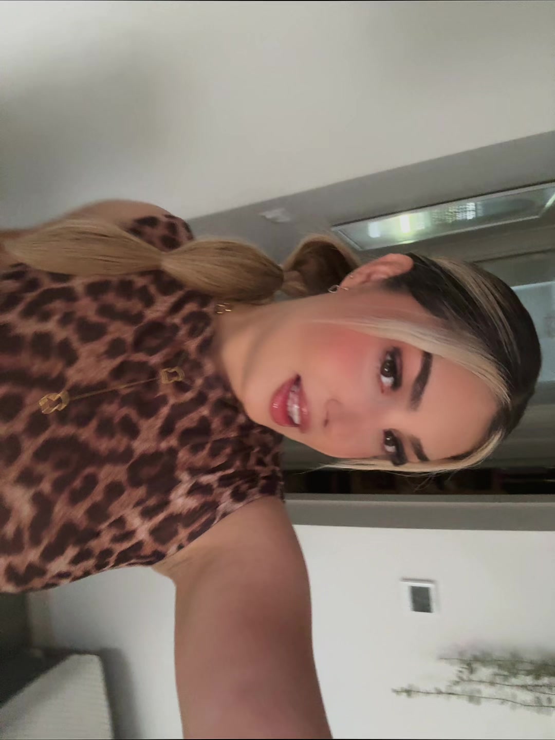 @𝑨𝒏𝒅𝒓𝒆𝒆𝒂 𝑴𝒂𝒓𝒈𝒐𝒊