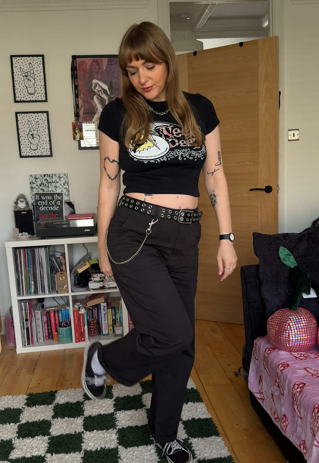 @LAUREN 🪩🖤