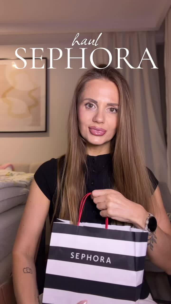 @Wertuiona Moda Zakupy Beauty