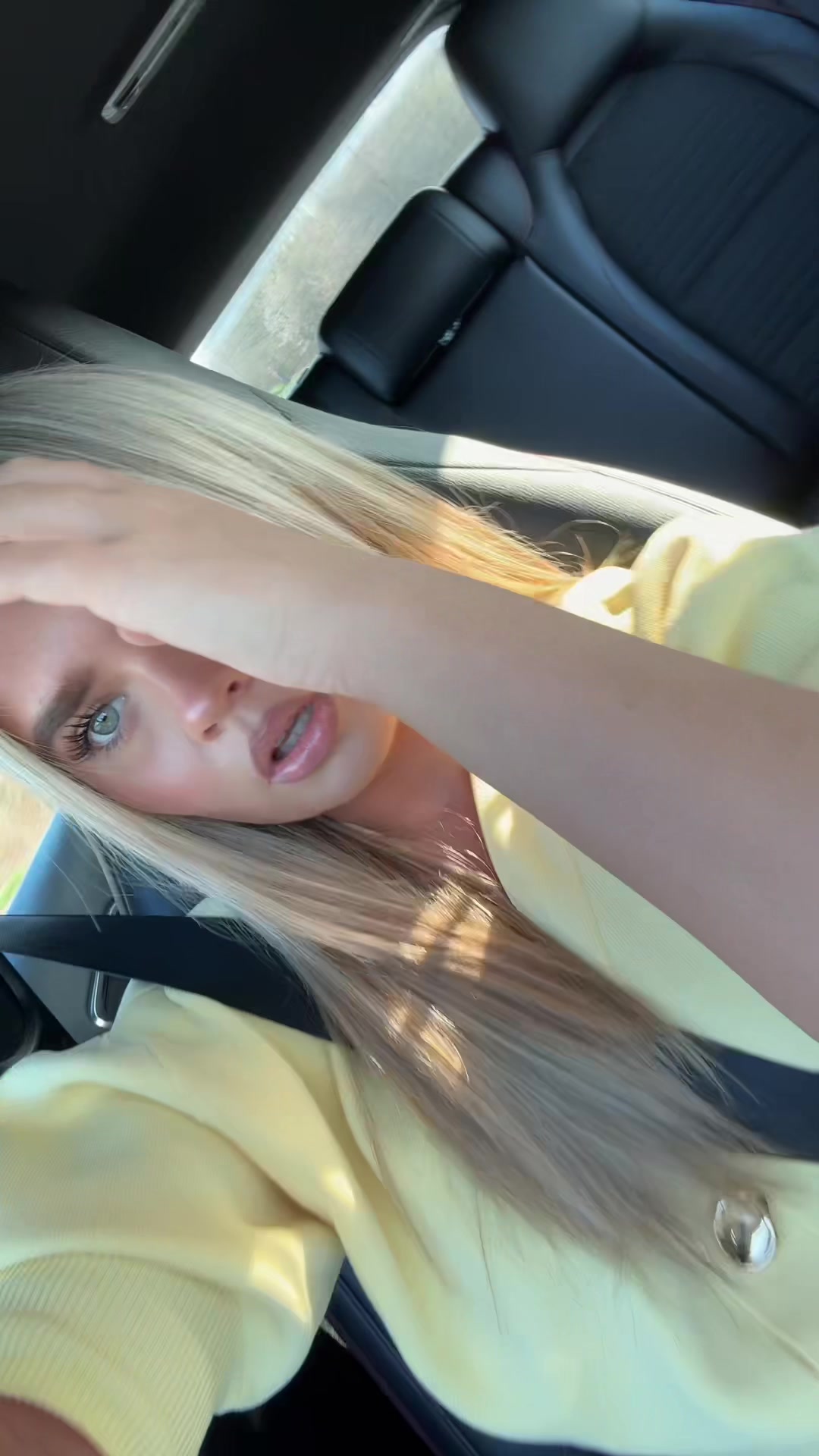 @Ella