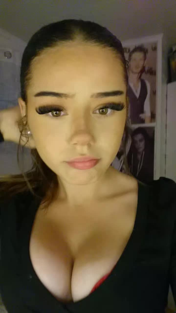 @🐇