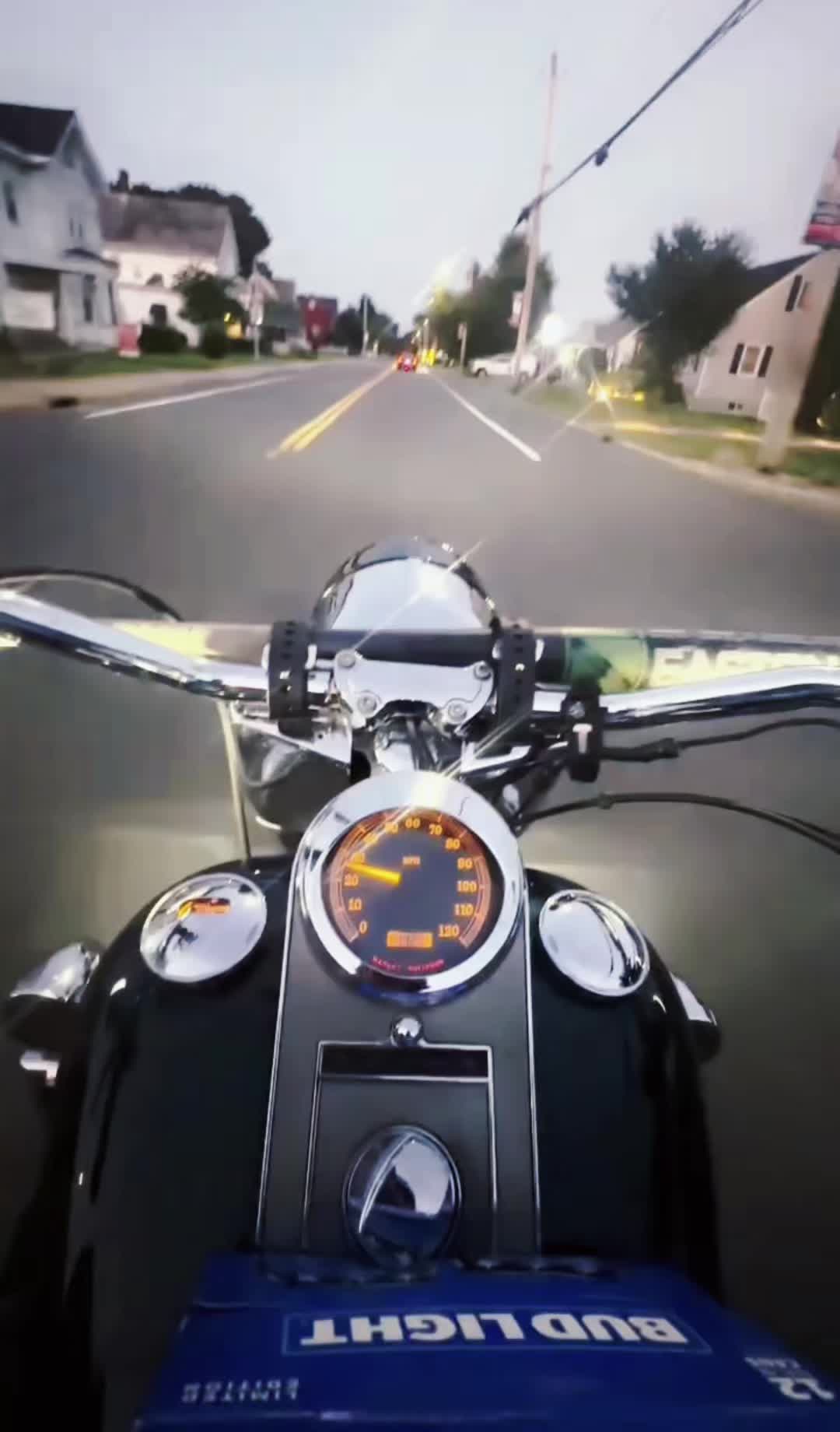 @roy_hickross_777
