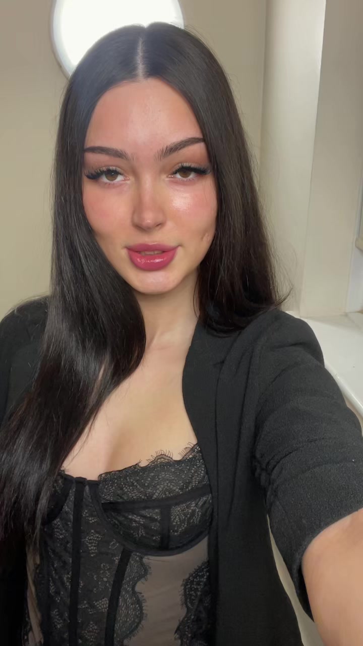 @brunettebarbie_20