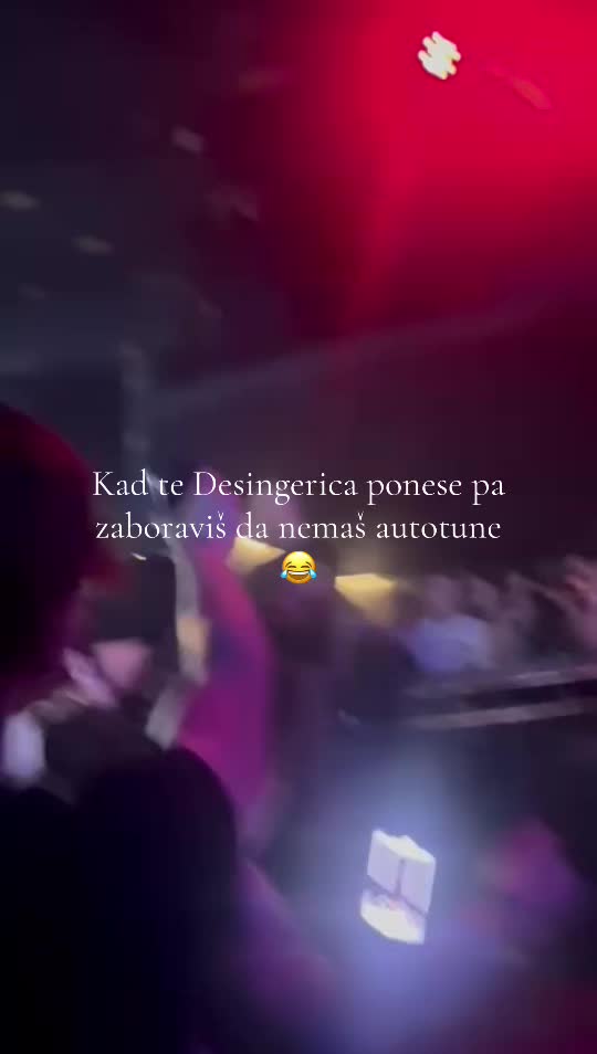 @Ланааа