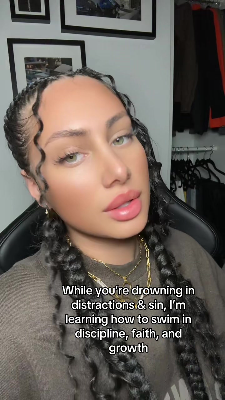 @SARALIVESS ⚡️