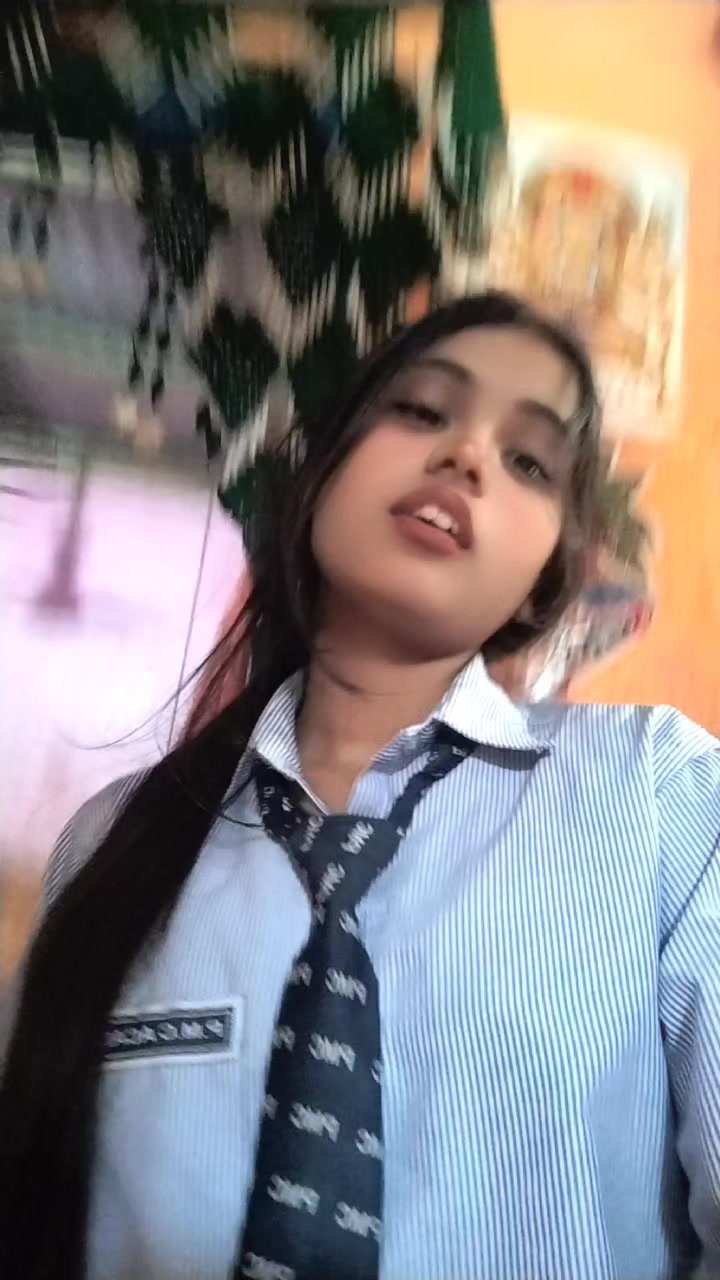 @nishu_💐☺️