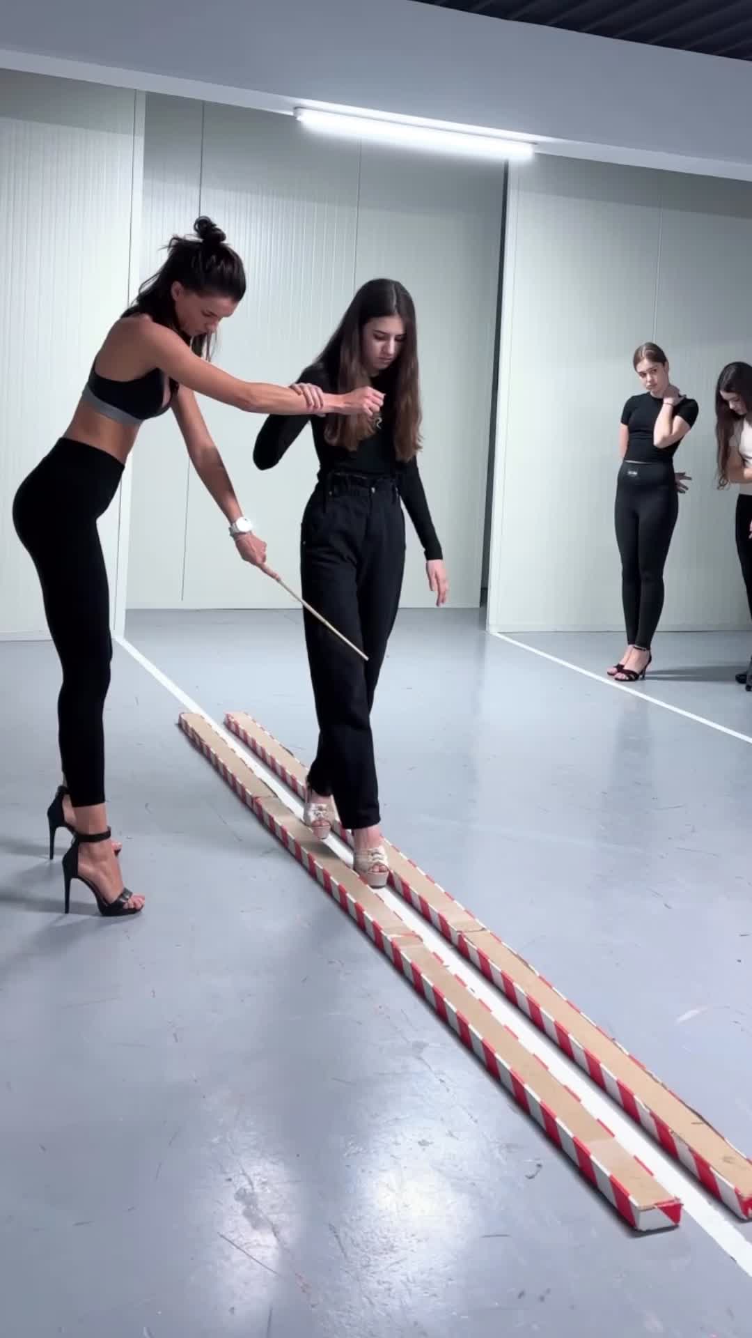 @Profa de Modeling