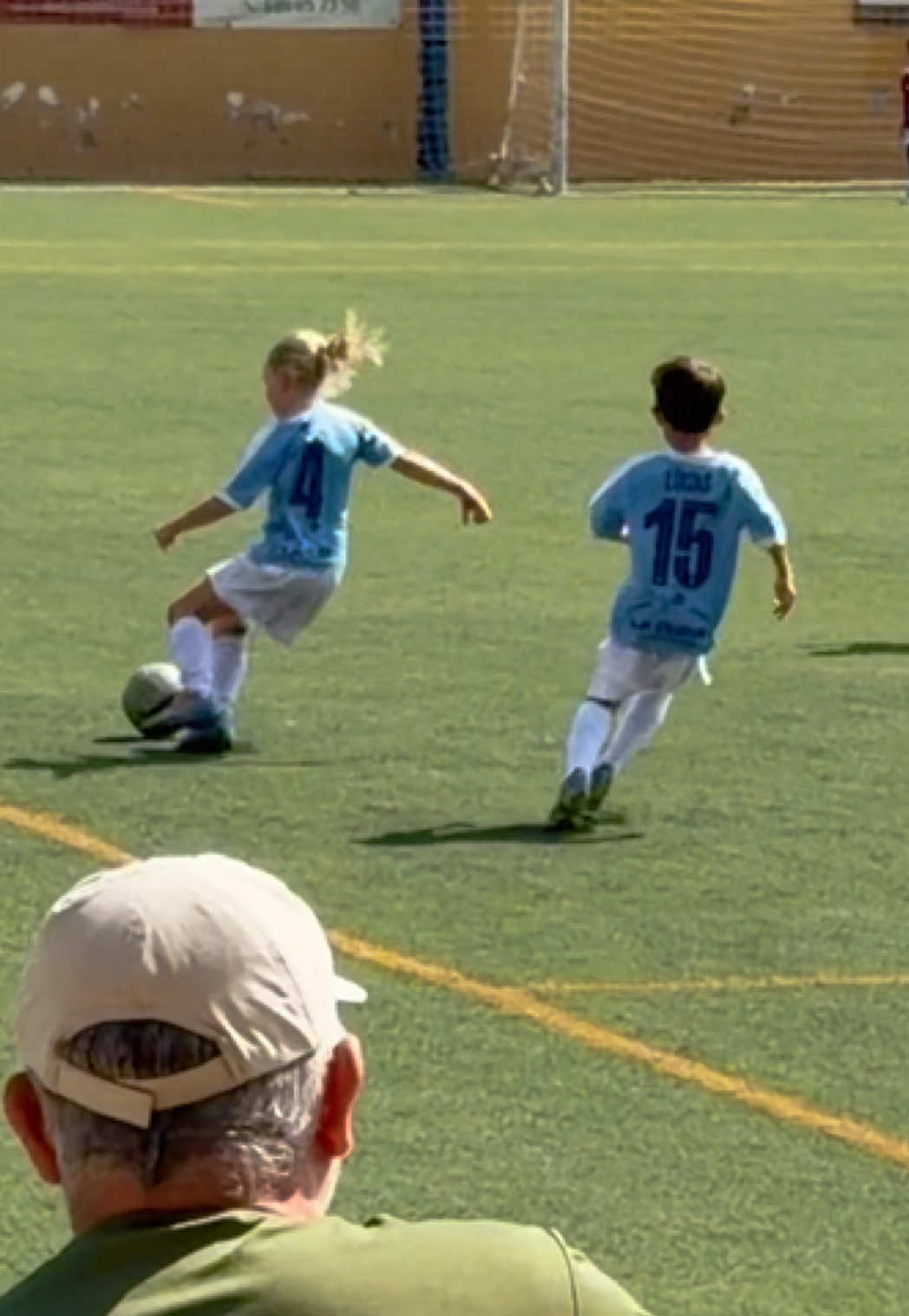 @Thea & Juni ⚽️🏃🏼&zwj;♀️&zwj;➡️