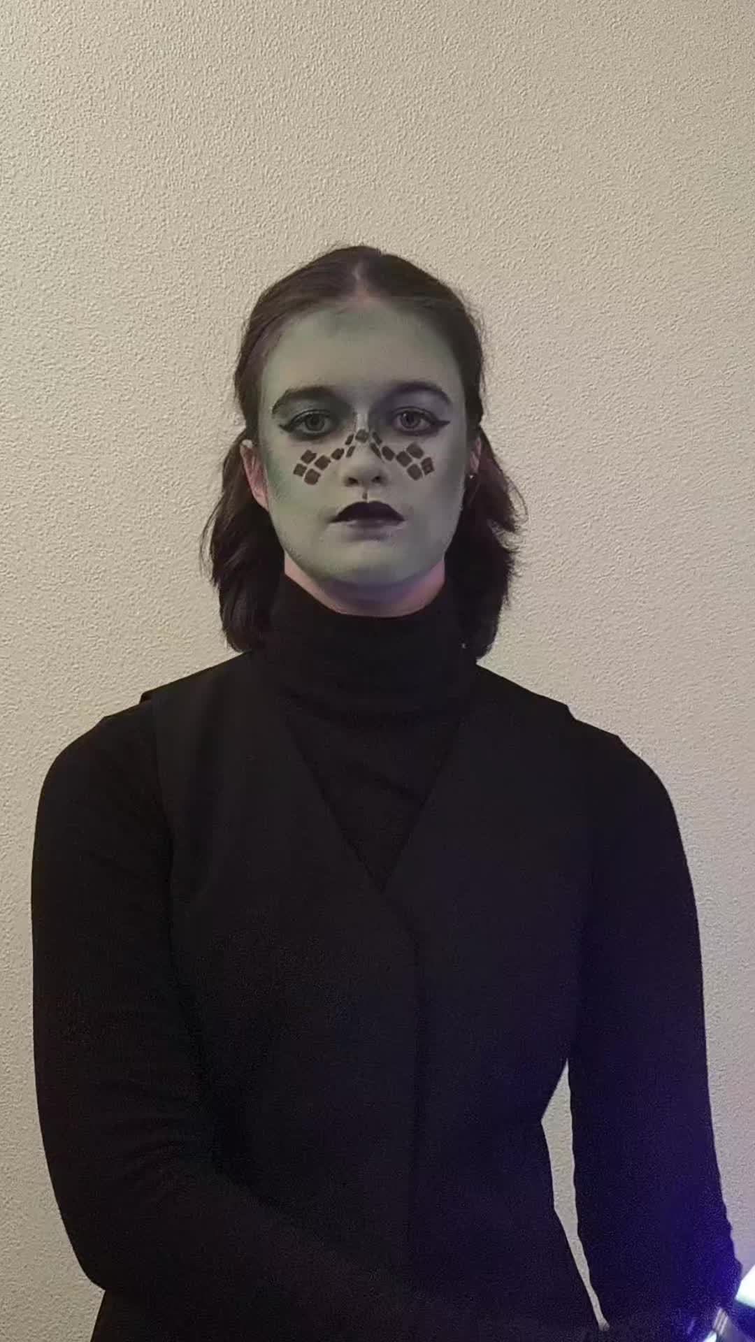 @𝐒𝐨𝐟𝐲 𝐇𝐮𝐱