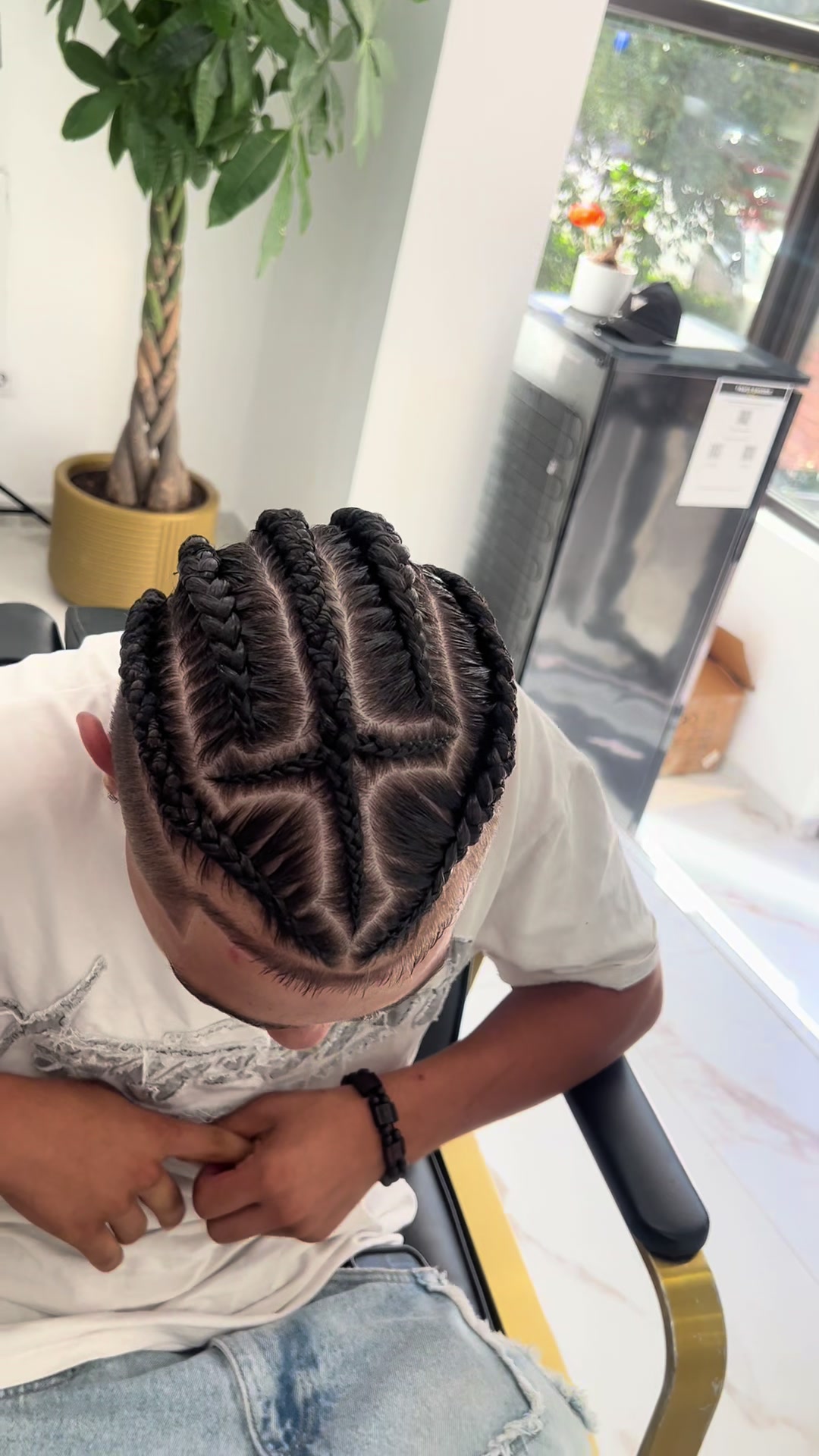 @FRAȚII BARBER