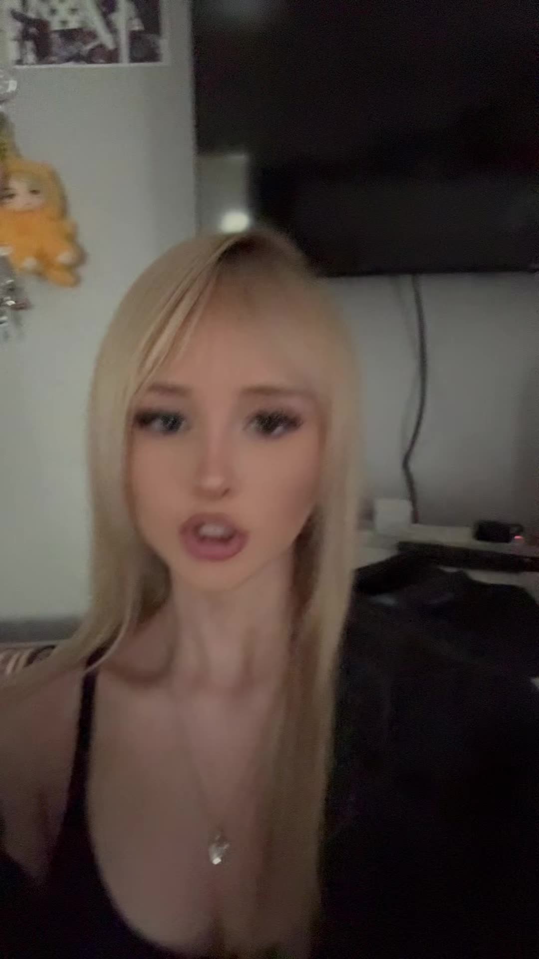 @️