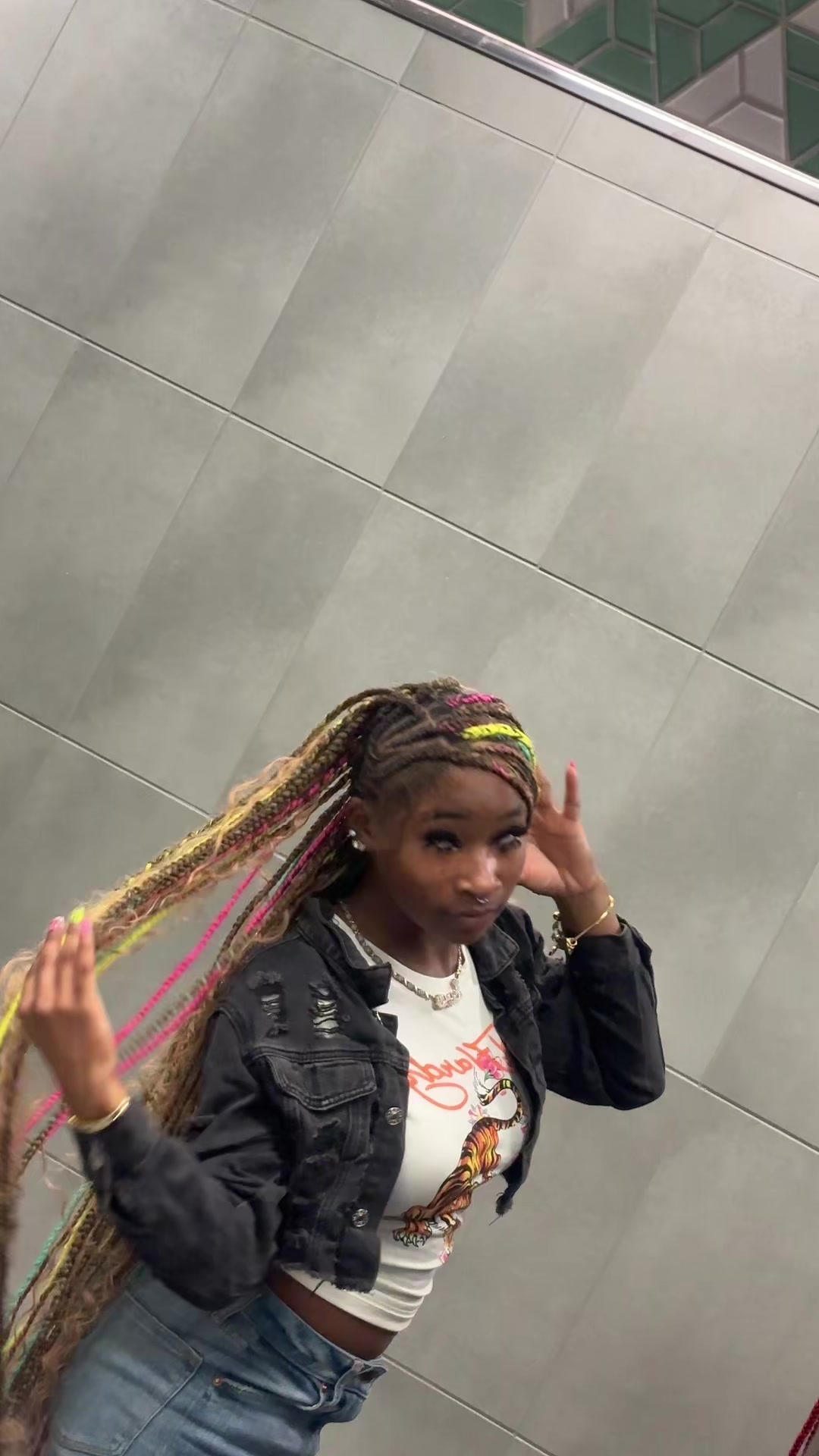 @RENIDAPOOH🧸👩🏾&zwj;❤️&zwj;💋&zwj;👩🏾
