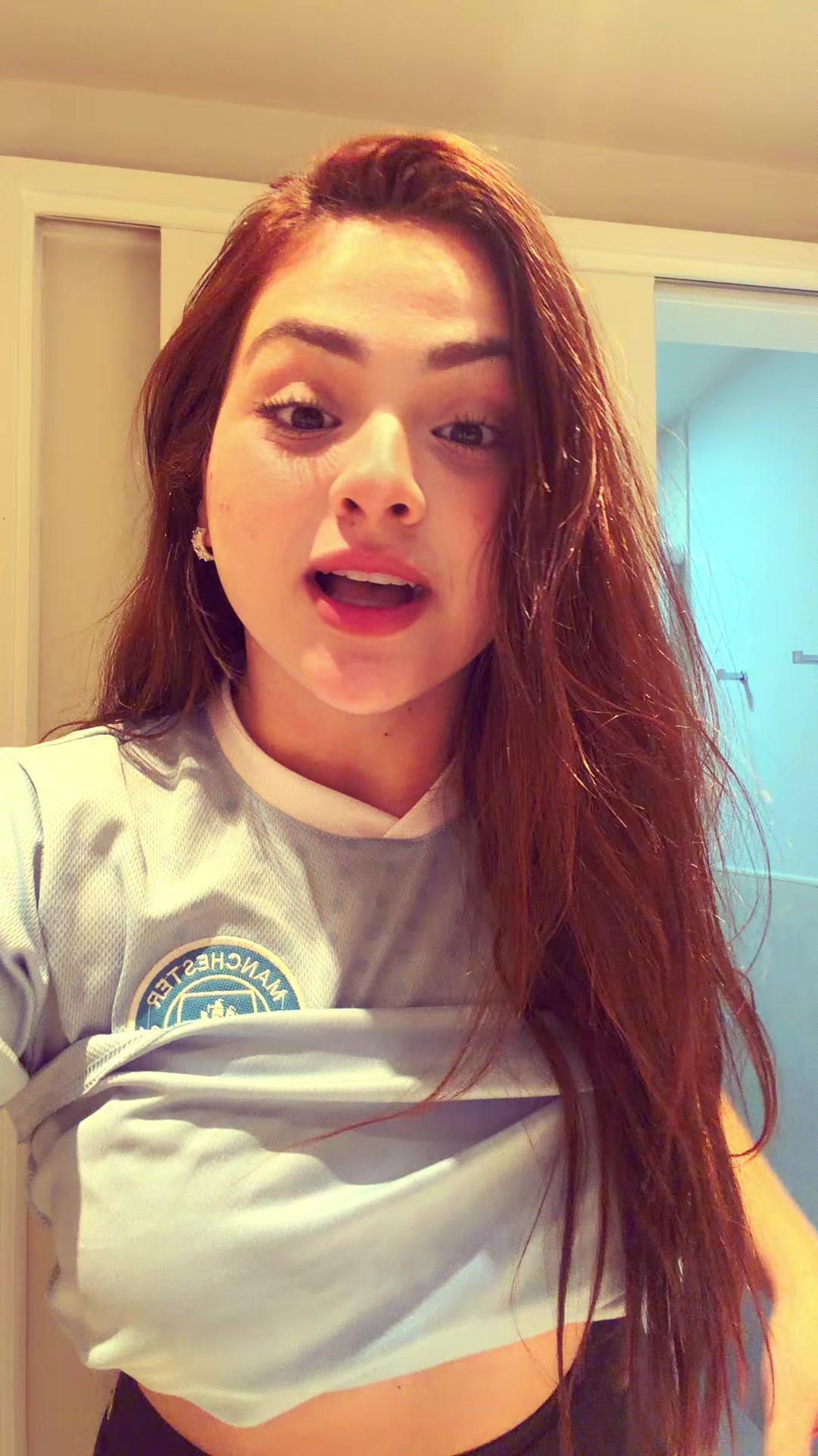 @carlaqueiroz