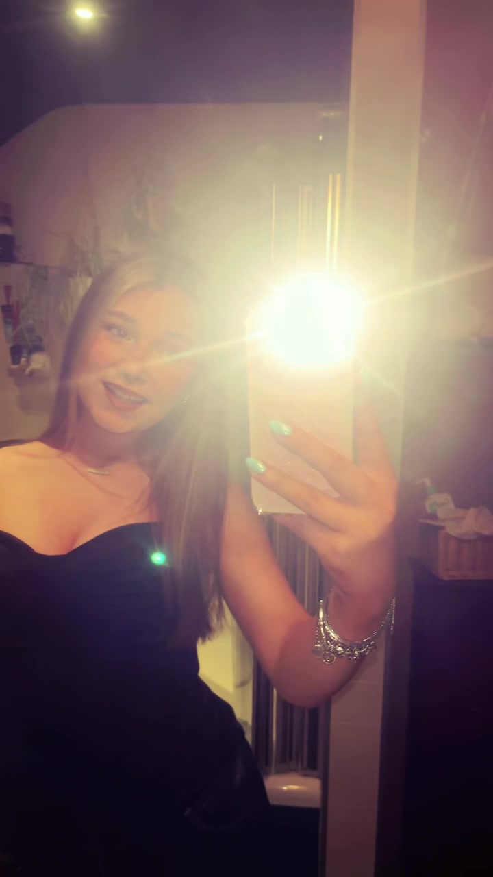 @𝐌𝐚𝐫𝐧𝐢𝐞💋